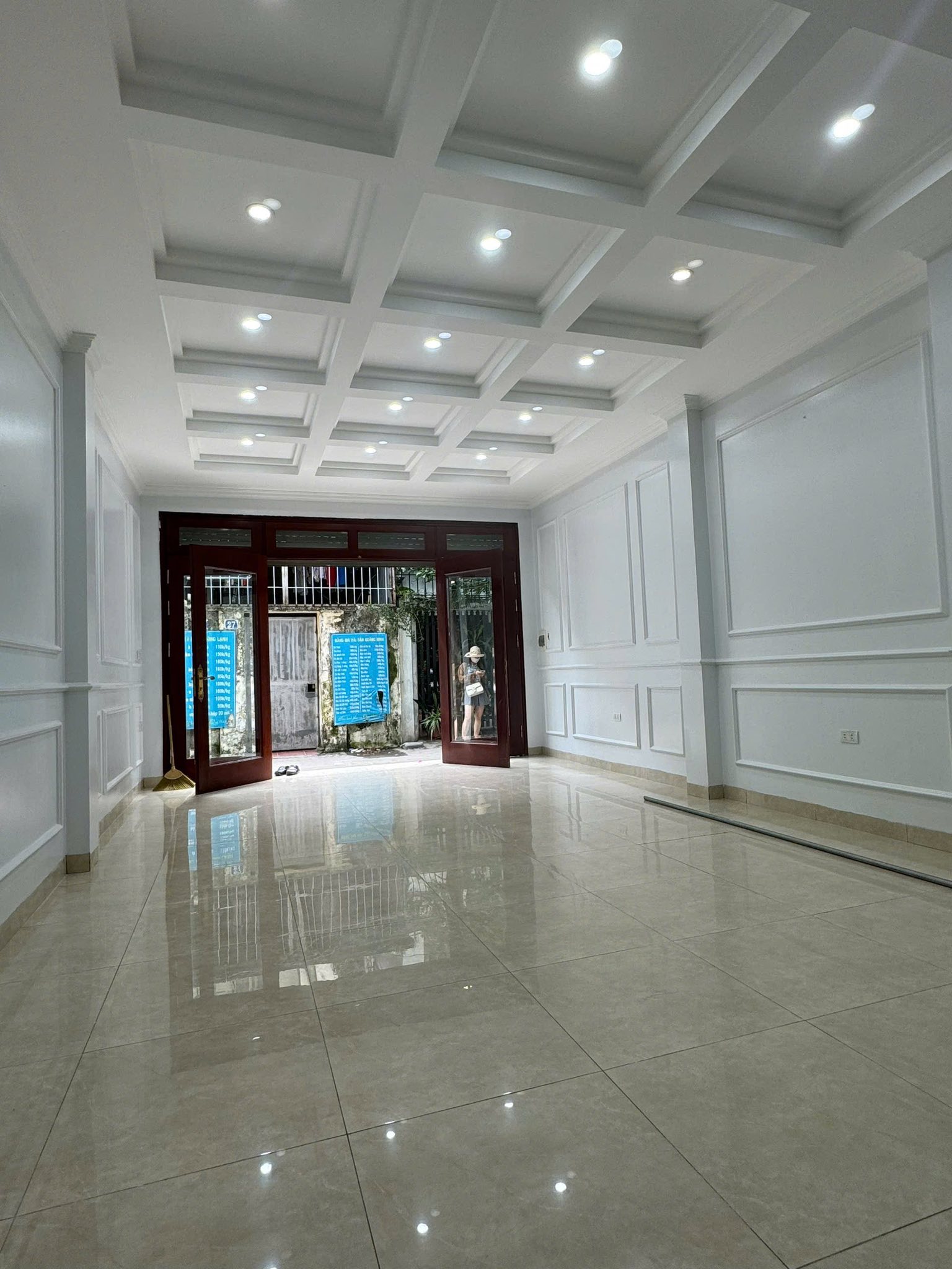 CHỦ CHUYỂN SANG NHÀ TO HƠN CẦN BÁN NHÀ 4 TẦNG MẶT NGÕ HOÀNG QUỐC VIỆT, QUẬN CẦU GIẤY, Ở CỰC LỘC, 2
