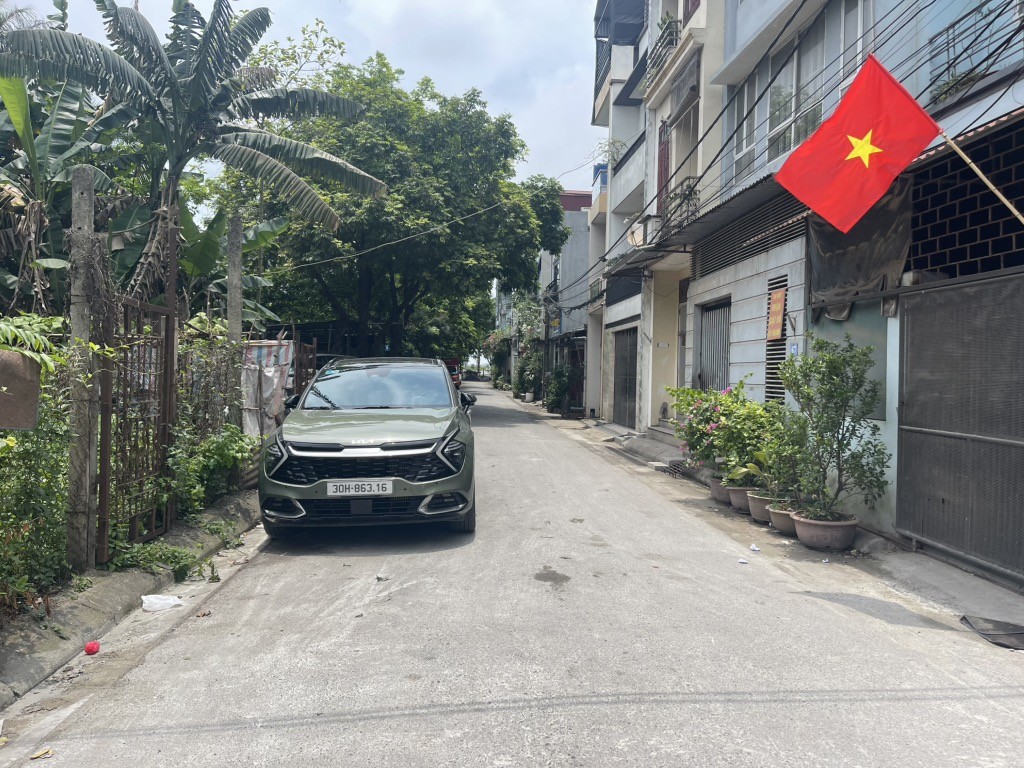 BÁN NHÀ 11 tỷ PHỐ THẠCH BÀN 55m LÔ GÓC,Ô TÔ KINH DOANH,LONG BIÊN HÀ NỘI 3
