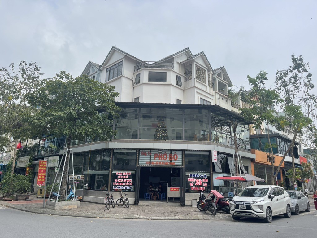 THẠCH BÀN 41 tỷ 150m LÔ GÓC 18m MẶT TIỀN KINH DOANH,LONG BIÊN