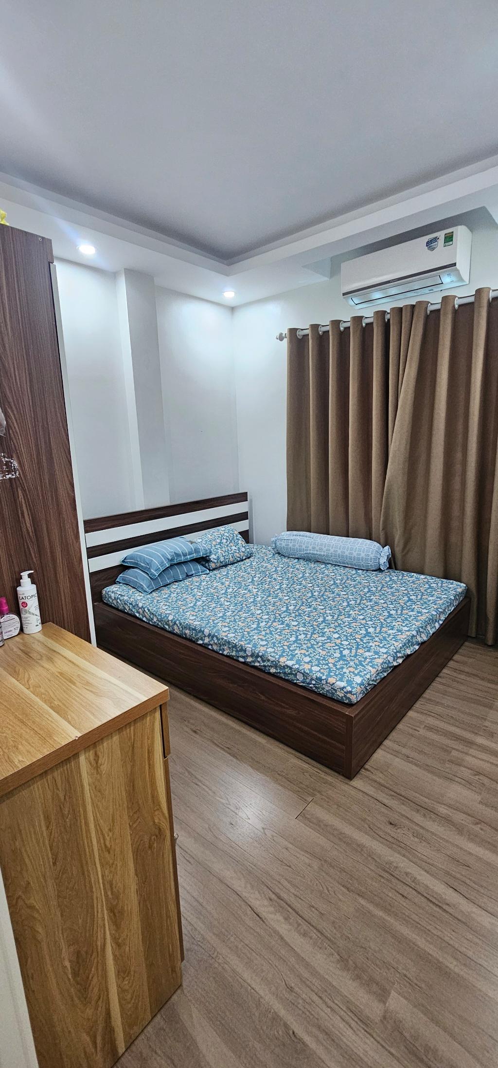 NHÀ ĐẸP DÂN XÂY PHỐ HỮU HƯNG - LÔ GÓC SIÊU THOÁNG- GẦN Ô TÔ- CHỦ NHIỆT TÌNH BÁN. 2