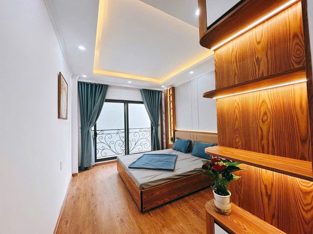 Bán nhà Trương Định 5 Tầng Thang Máy Mới Kính Koong 42m Nhỉnh 8 Tỷ 4