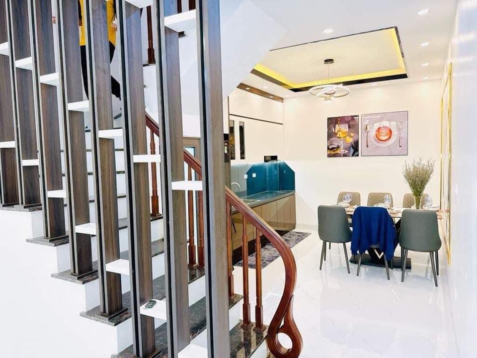 Nhà Tiền Yên 40M 4 Tầng, 5 phòng, ô tô đỗ cửa, 4km Vinsmart City Tây Mỗ, đi 10 phút Mỹ Đình 2