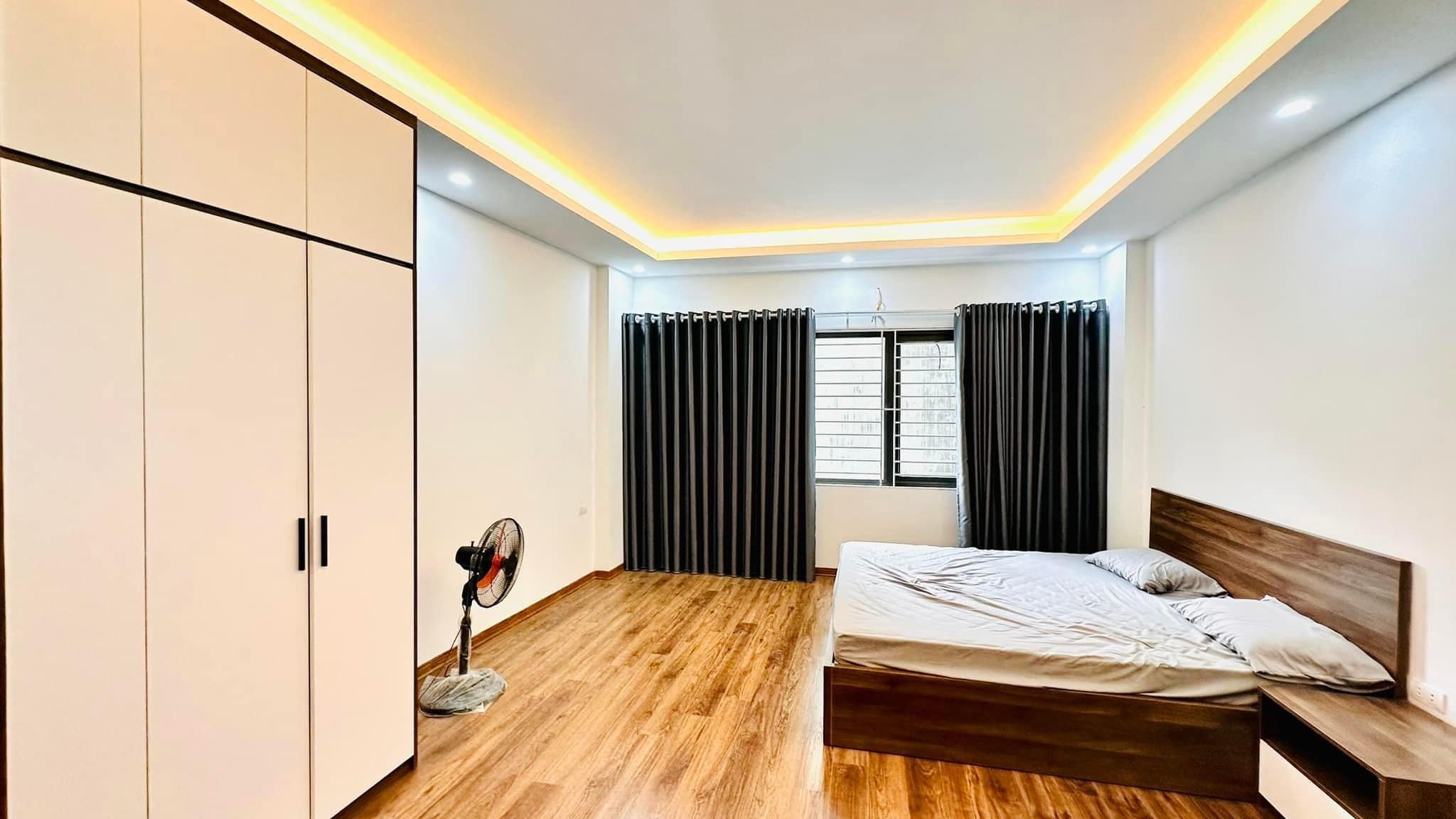 Chính chủ bán nhà An Khánh, tặng nội thất xây 5 Tầng, 4 phòng, giá đầu tư ở cho thuê 2