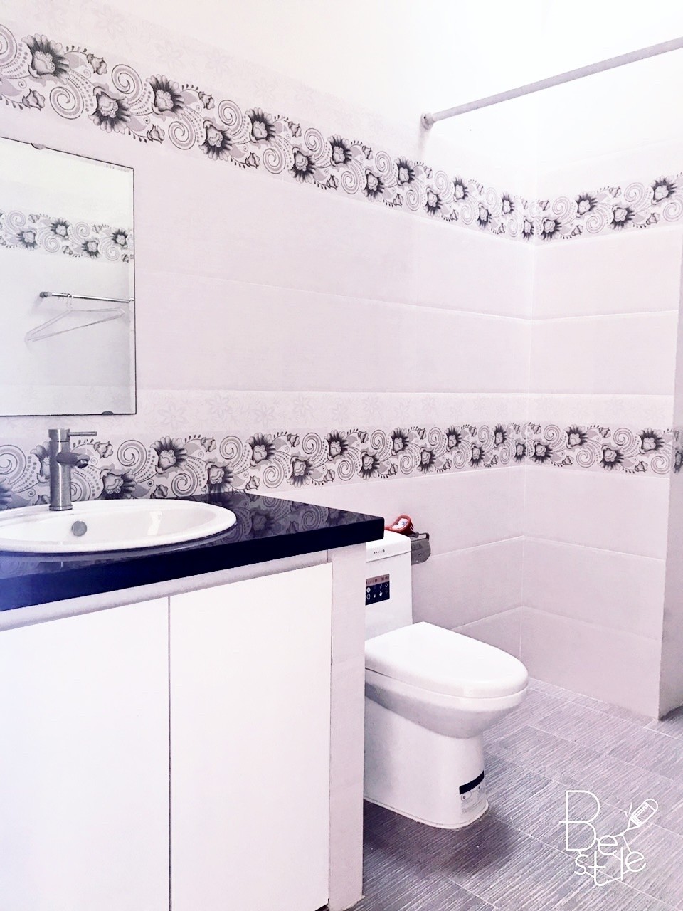 CHO THUÊ NHÀ 3 TẦNG MẶT TIỀN ĐƯỜNG KHU ĐÔ THỊ HÀ QUANG 2- ...=>>Giá thuê 16tr/tháng. Cọc 2 2