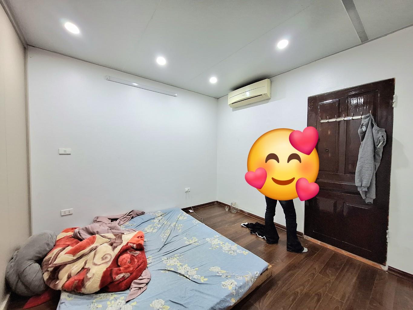 Bán nhà Tập thể Z gần ĐH Bách khoa, Kinh tế, Xây dựng 100m2. Giá: 4.3 tỷ 2