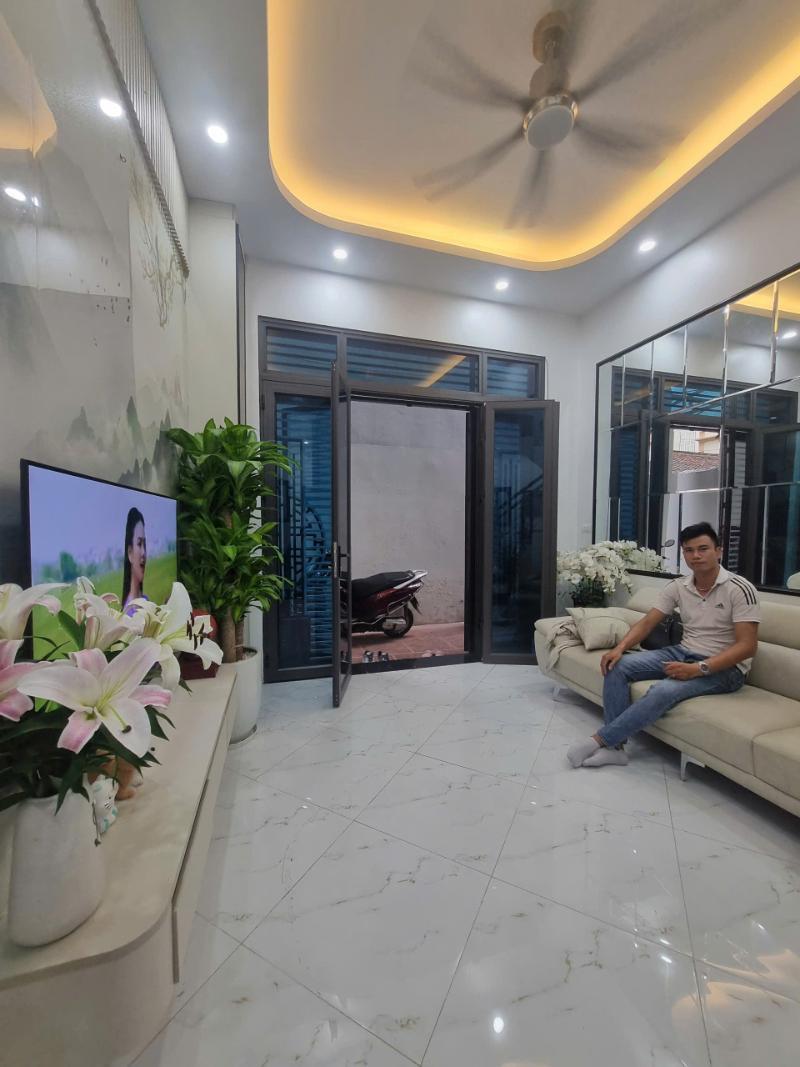 Bán nhà Kim Giang, ngõ 3m, gần ô tô, DT 32m2, 7.7 tỷ 2