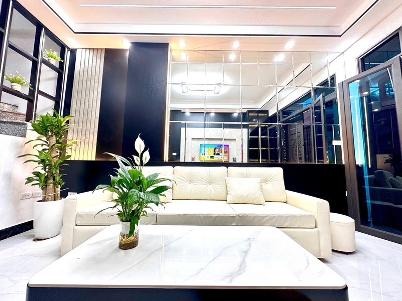 Bán nhà Kim Giang, ô tô đỗ cổng, 15m ra đường ô tô. DT 37m2, 8.9 tỷ 2