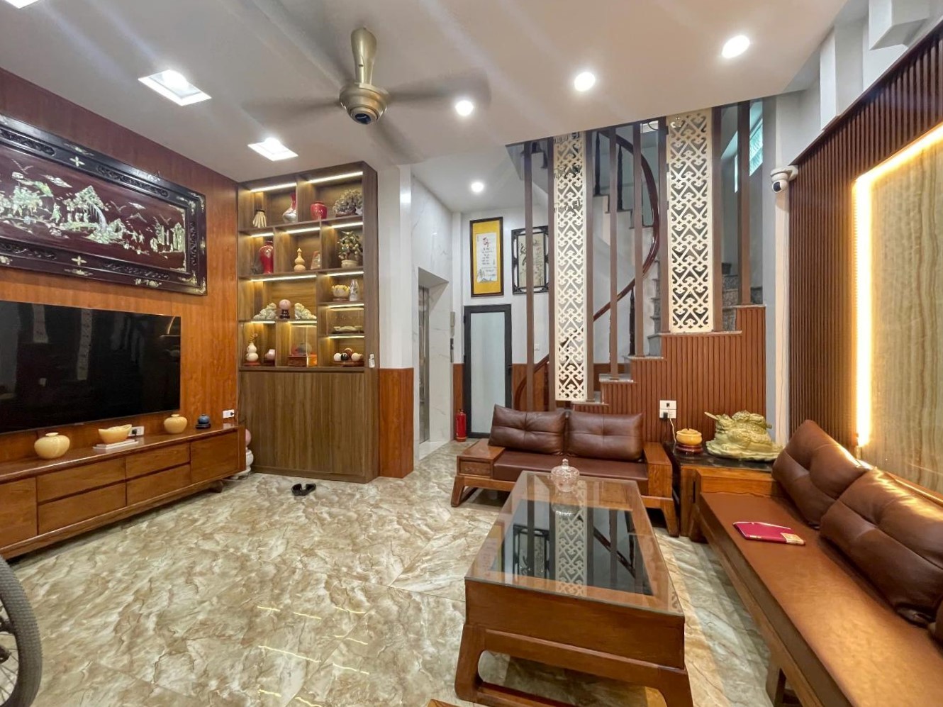 Bán nhà Hoàng Đạo Thành, Thanh Xuân, ô tô đỗ cửa, 35m2, 10.99 tỷ