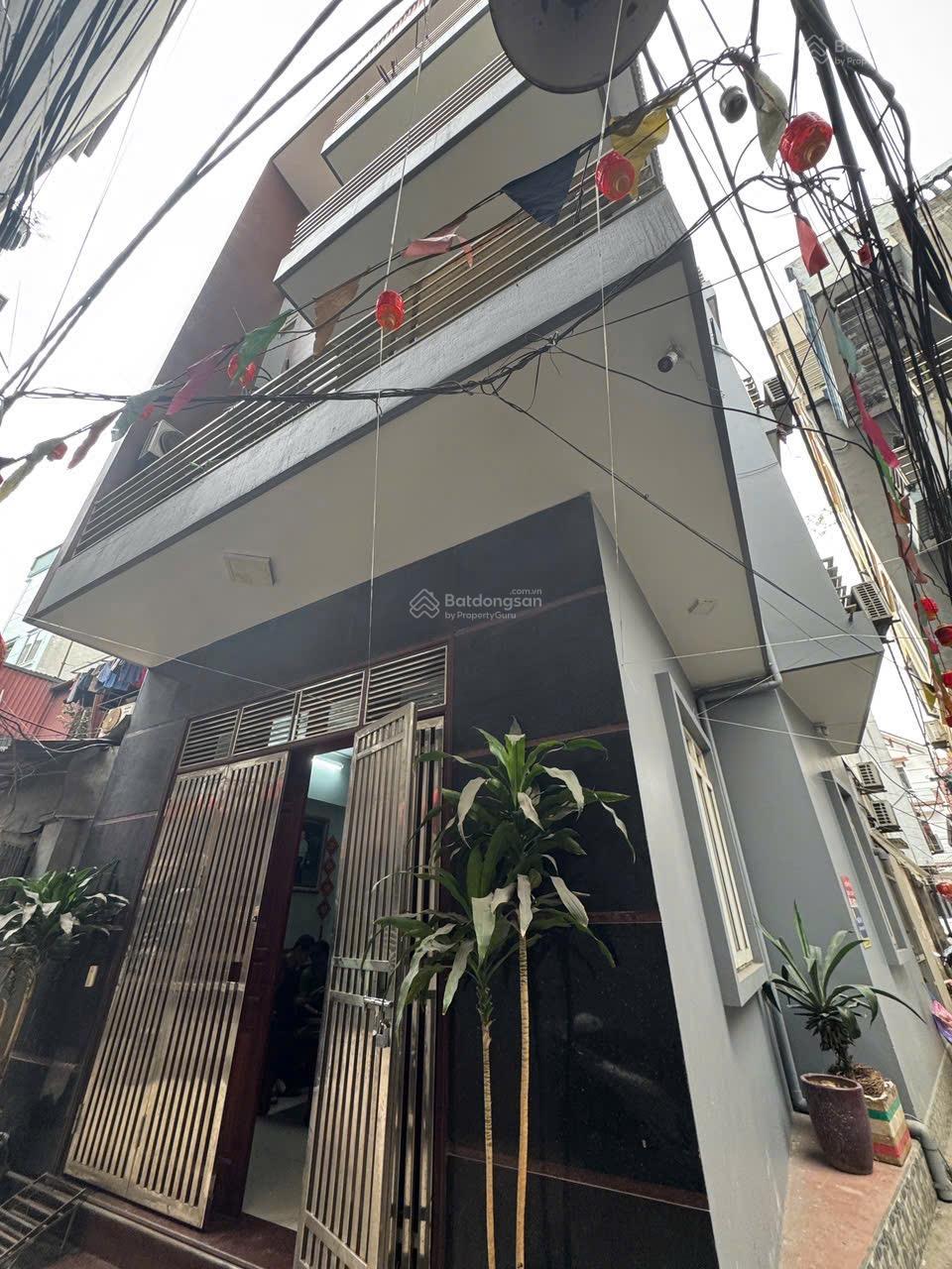 Nhà 5 tầng 32m2 Đa Sỹ, full nội thất,  ngõ nông, gần chợ, 5 tỷ!