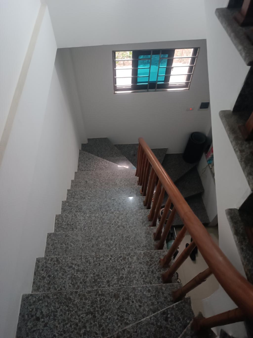 NHÀ ĐẸP LONG LANH- LÔ GÓC THOÁNG SÁNG- CÁCH Ô TÔ 50m- MẶT TIỀN RỘNG- GIÁ TỐT NHẤT KHU VỰC 3
