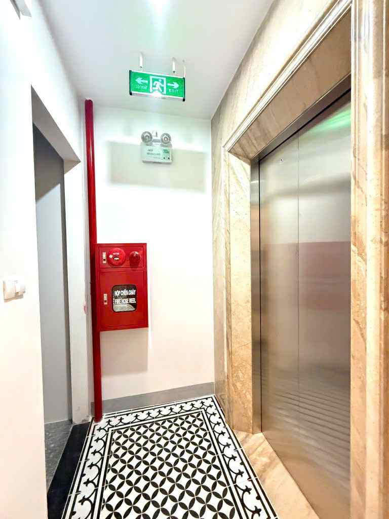 Chung cư mini quận Long Biên, 90m x 7 tầng, ôtô thông, PCCC cao cấp, dòng tiền 80tr/tháng 5