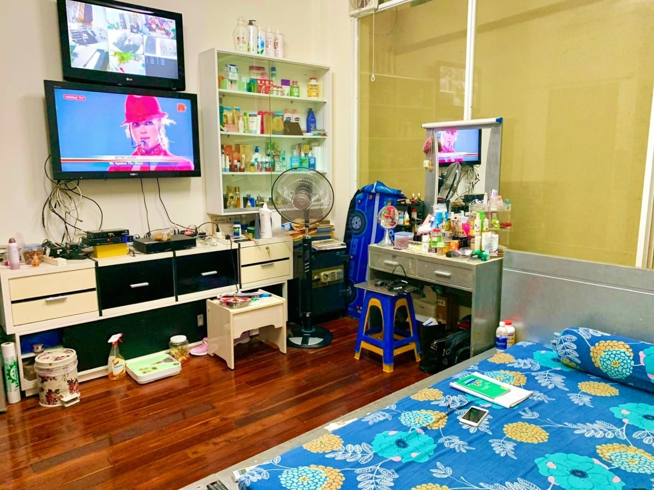 Bán nhà hẻm 6m Tô Hiến Thành-ngang 5.5m-4 tầng-5PN-sổ vuông-buôn bán tấp nập 3