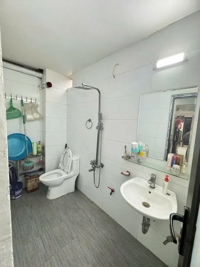 Bán nhà Tựu Liệt, 40m2 x 4 tầng, mặt tiền 4m, giá 4.5 tỷ 2