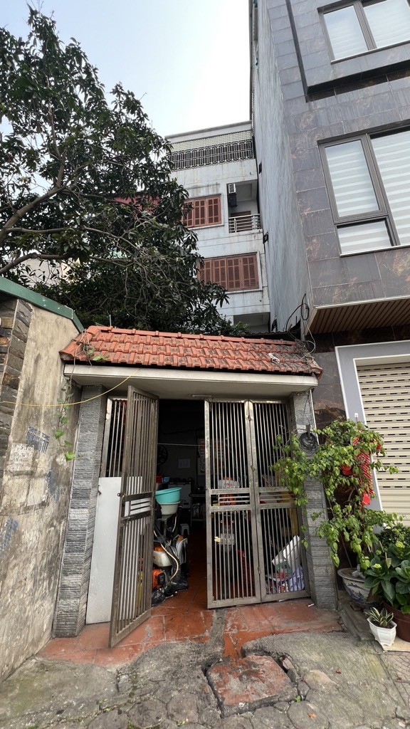 BÁN NHÀ NGỌC LÂM 36 tỷ 120m VỈA HÈ 2 MẶT TIỀN KINH DOANH,LONG BIÊN 3