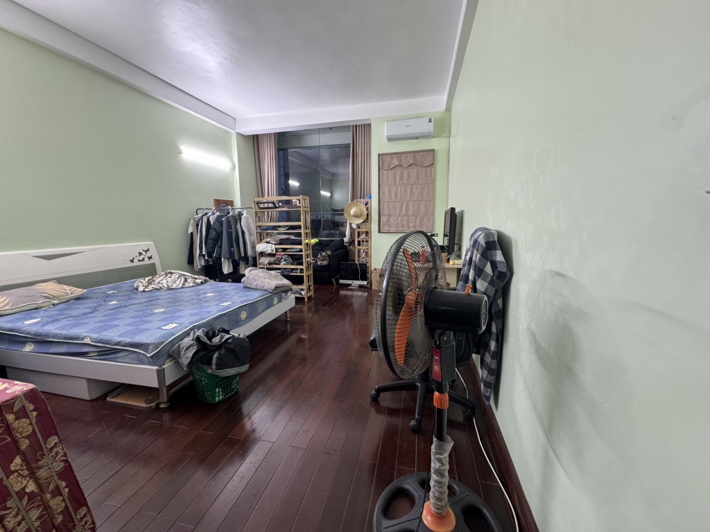 Cần bán Nhà mặt tiền đường Đền Lừ, Phường Hoàng Văn Thụ, Diện tích 70m², Giá 26.8 Tỷ