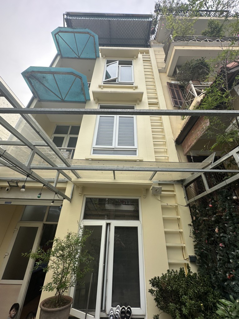 BÁN NHÀ NGỌC THỤY 22 tỷ 100m NGÕ Ô TÔ,NHÀ VƯỜN Ở THÍCH,LONG BIÊN