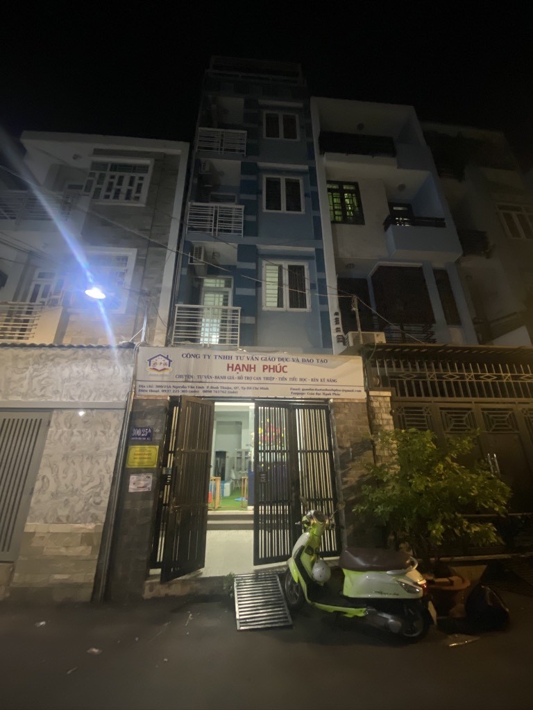 Bán nhà ngay mặt tiền Bùi Minh Trực ngang 5x20 chỉ 6 tỷ 7
