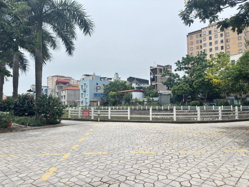 MẶT PHỐ NGUYỄN VĂN HƯỞNG 32 tỷ 100m MẶT TIỀN 8m KINH DOANH CHO THUÊ ĐỈNH,LONG BIÊN 4