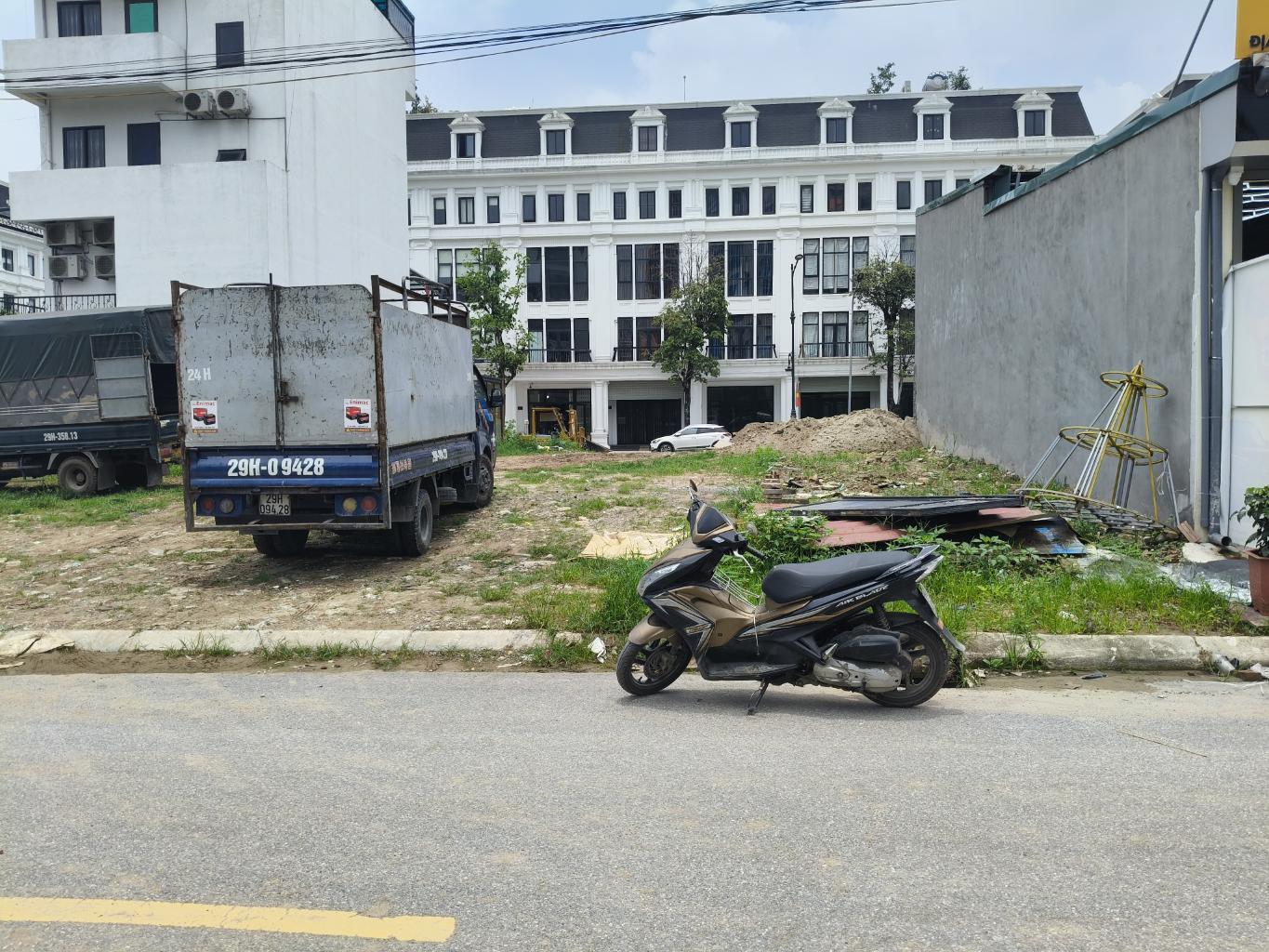 Cần bán Đất đường Tân Mai, Phường Hoàng Văn Thụ, Diện tích 108m², Giá 28.98 Tỷ