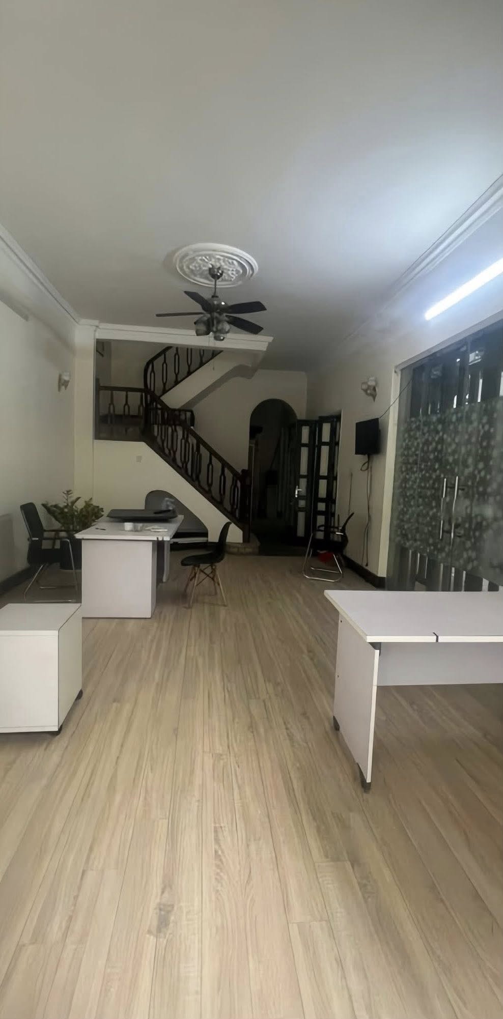 CHO THUÊ NHÀ 5 TẦNG PHỐ KIM ĐỒNG 4
