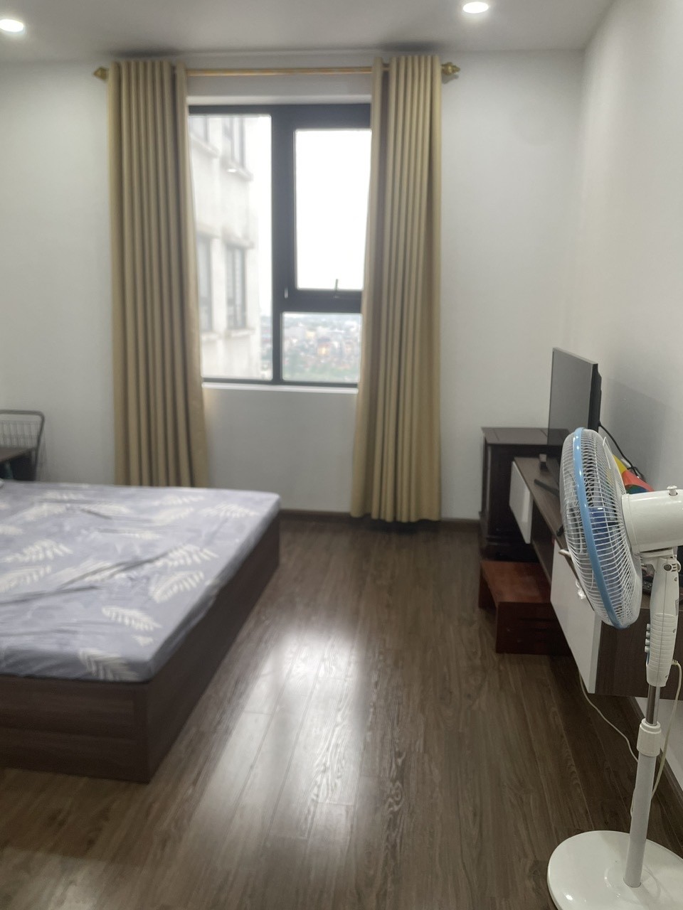 Chính chủ bán CC Eco Lake View, 32 Đại từ, Dt 103m2, 3N2VS, full nội thất đẹp. Giá 6,75 tỷ 3