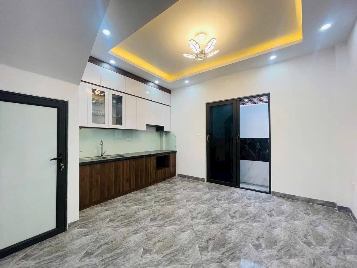 Nhà trung tâm Đan Phượng, Trạm Trôi 42M 4 Tầng, 4 ngủ, ngõ ô tô đỗ giá 3.95 tỷ 3