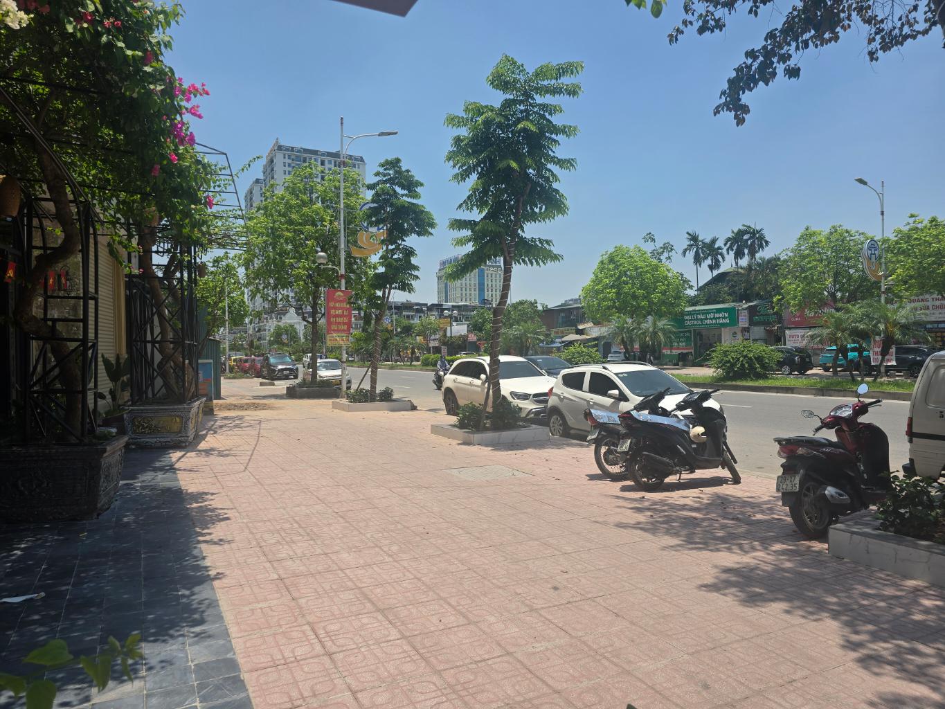 NHÀ ĐÂT HỒNG TIẾN 24 tỷ 120m MẶT TIỀN 7m NGÕ Ô TÔ, LONG BIÊN HÀ NỘ