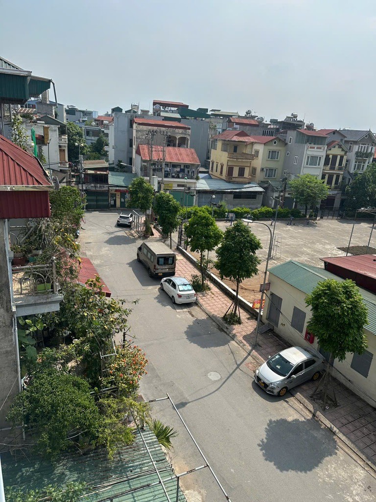 TƯ ĐÌNH 22 TỶ 110m Ô TÔ VỈA HÈ KINH DOANH,VIEW CÔNG VIÊN,LONG BIÊN 4