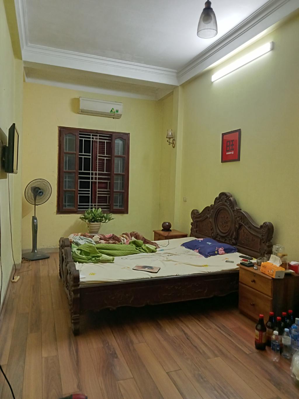 Bán nhà Hoàng Hoa Thám, Tây Hồ, lô góc, 2 thoáng, 60m2, 5 tầng, Mt 3.5m, chỉ 22 tỷ 3