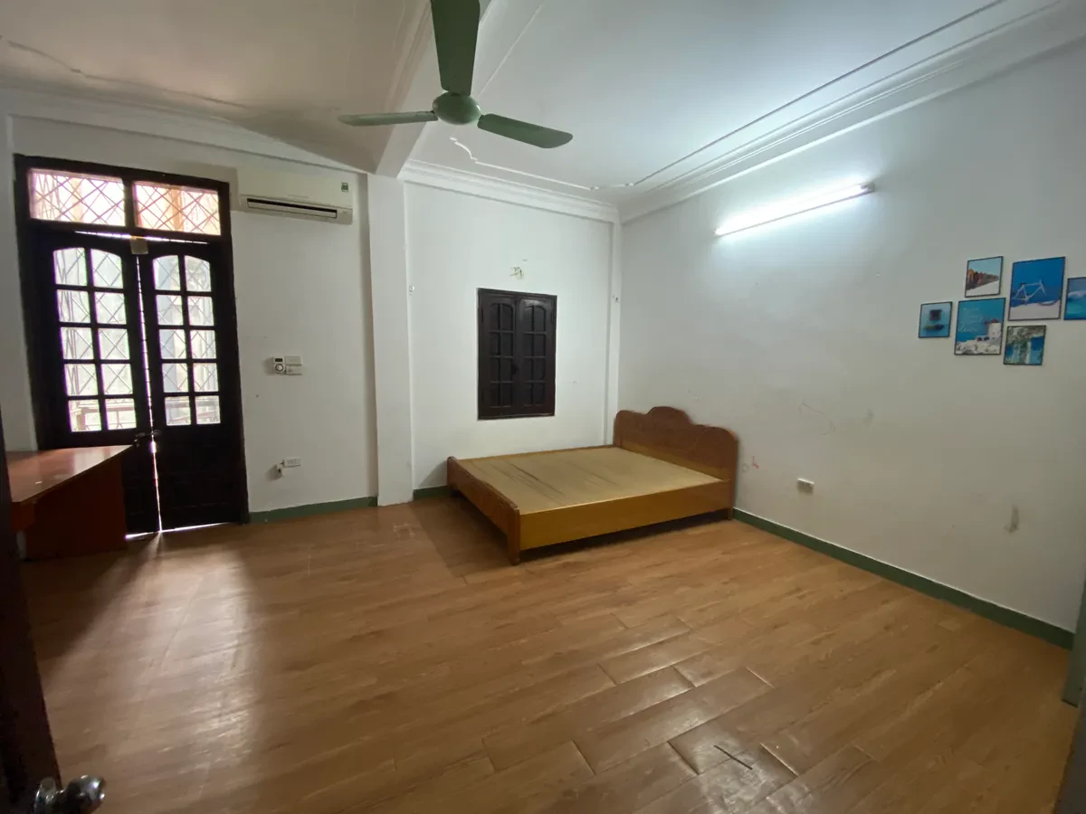 Bán nhà 4 tầng x 60m2 phố Văn Chương, giá 6.8 tỷ, cách ô tô 20m