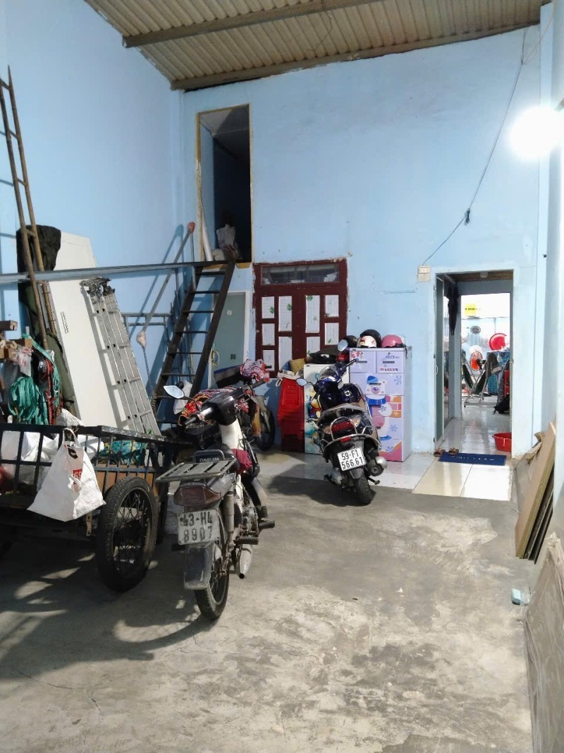 Bán nhà mặt tiền Cống Lở-ngang 4m-sổ vuông-mua bán tấp nập 9 tỷ hơn 2