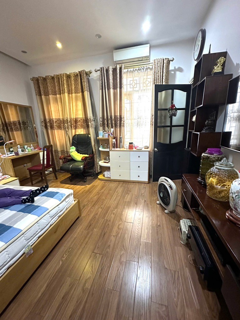 Bán nhà Võng Thị, Tây Hồ, lô góc, ô tô, 88m2, 3 tầng, Mt 8.2m, chỉ 20.9 tỷ 2