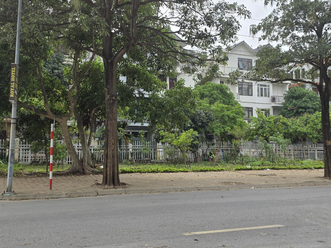 BIỆT THỰ 37tỷ 150m HUỲNH VĂN NGHỆ, VIEW MẶT ĐƯỜNG TO,LONG BIÊN HÀ NỘI 2