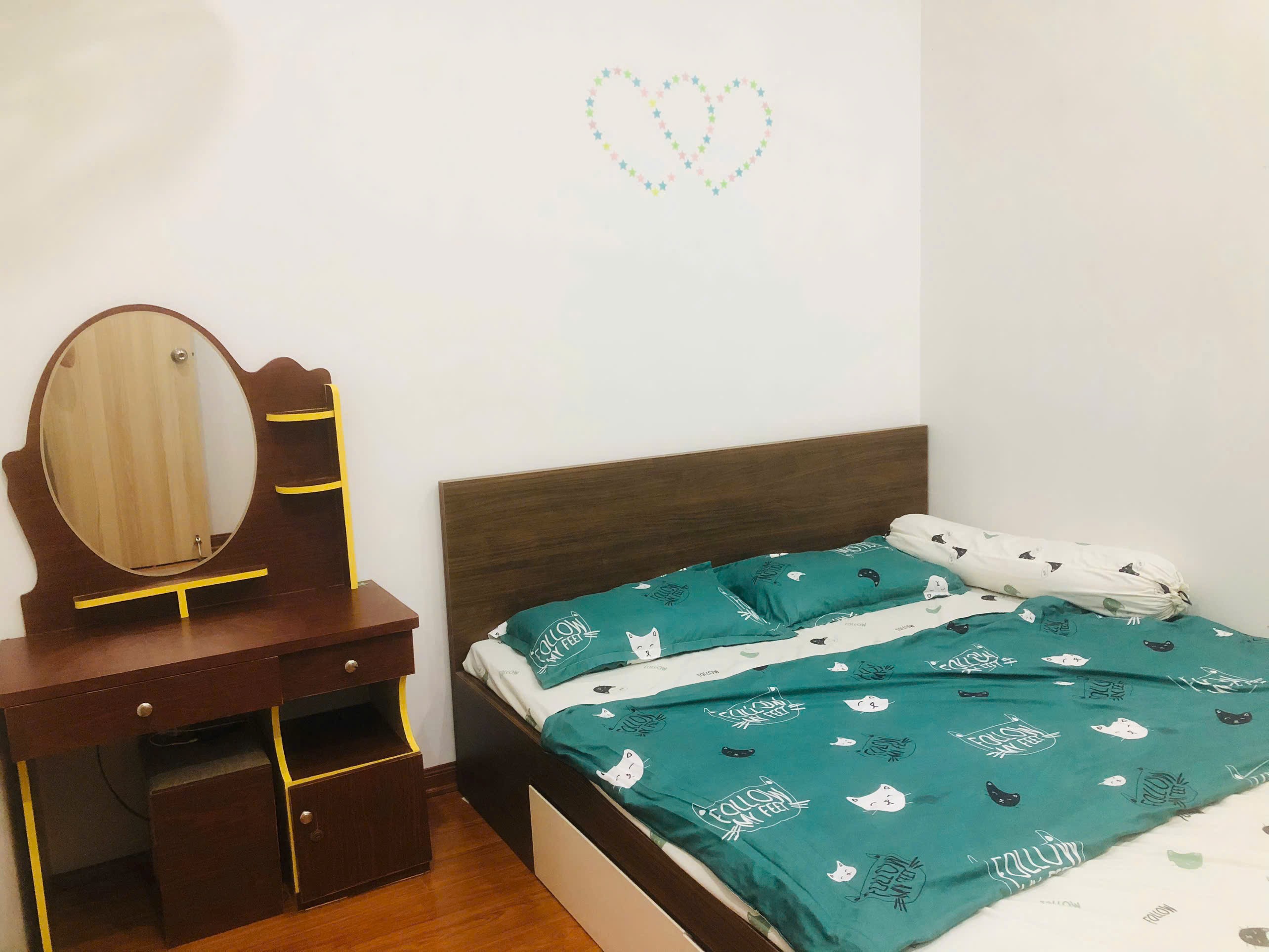 CHO THUÊ NHÀ ĐẸP MỚI TINH SẴN NỘI THẤT, 3LẦU ,4PN 4WC ĐỐI DIỆN VẠN PHÚC, 16TR.