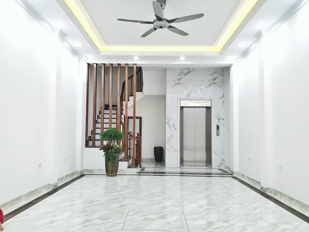 Bán nhà Thụy Khuê, Tây Hồ, 6 tầng thang máy, nhà mới đẹp ở ngay. 10m ra mặt phố. Giá 11 tỷ