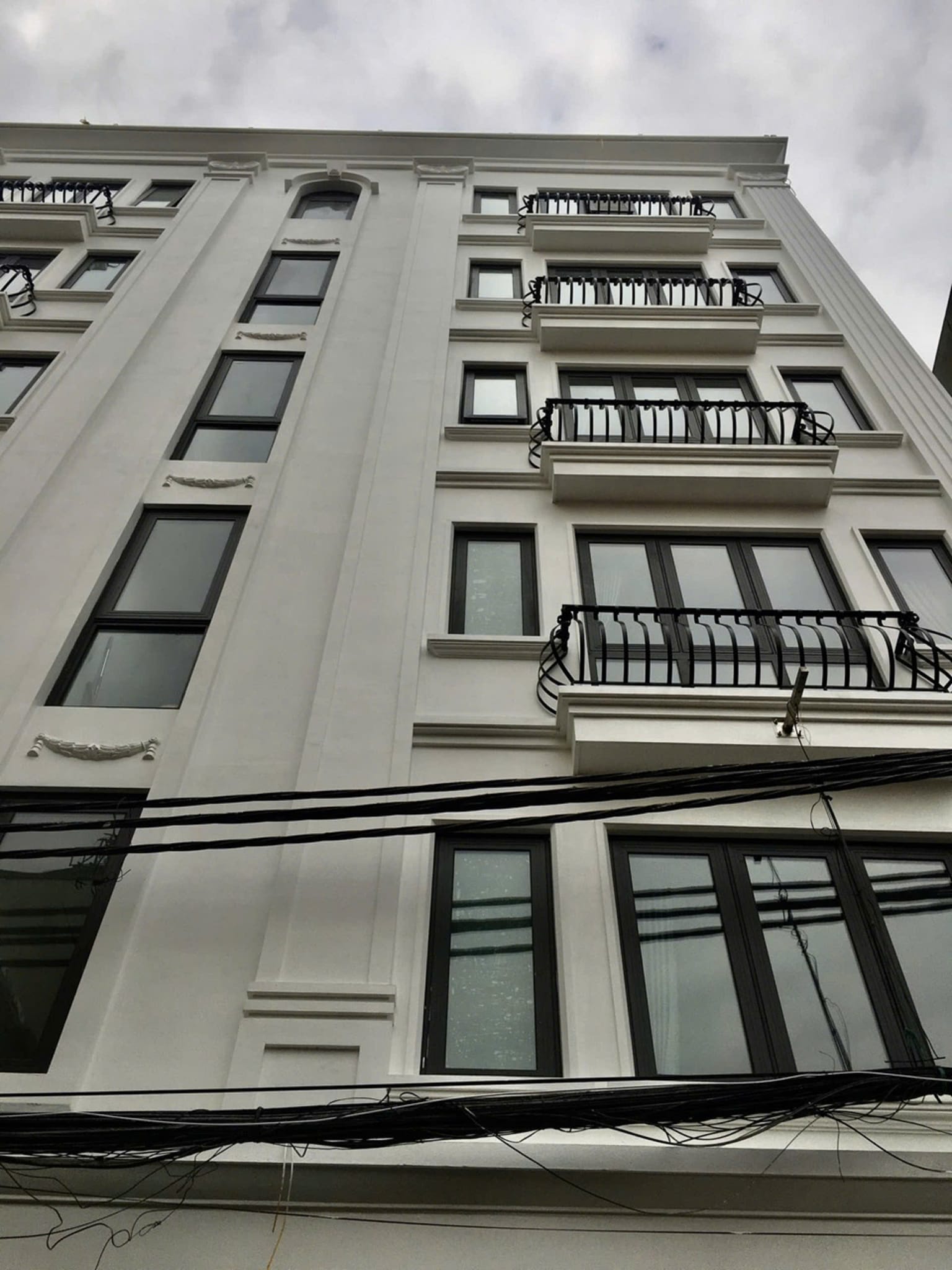 Nhà Cửa Bắc 7 Tầng Thang Máy 47M2 15 Tỷ 2 Thoáng Trước Sau