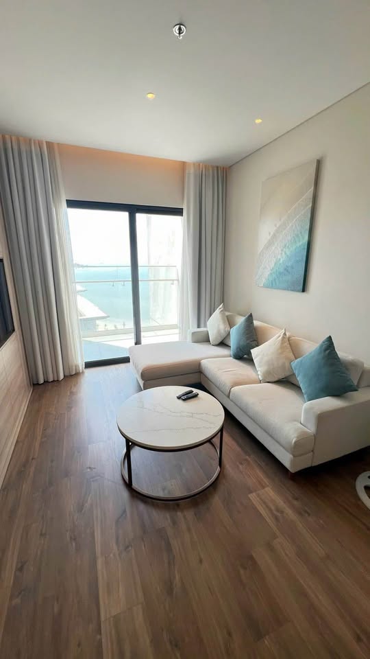 Cần bán Căn hộ chung cư đường Hoàng Quốc Việt, Phường Bãi Cháy, Diện tích 75m², Giá 4.3 Tỷ 9
