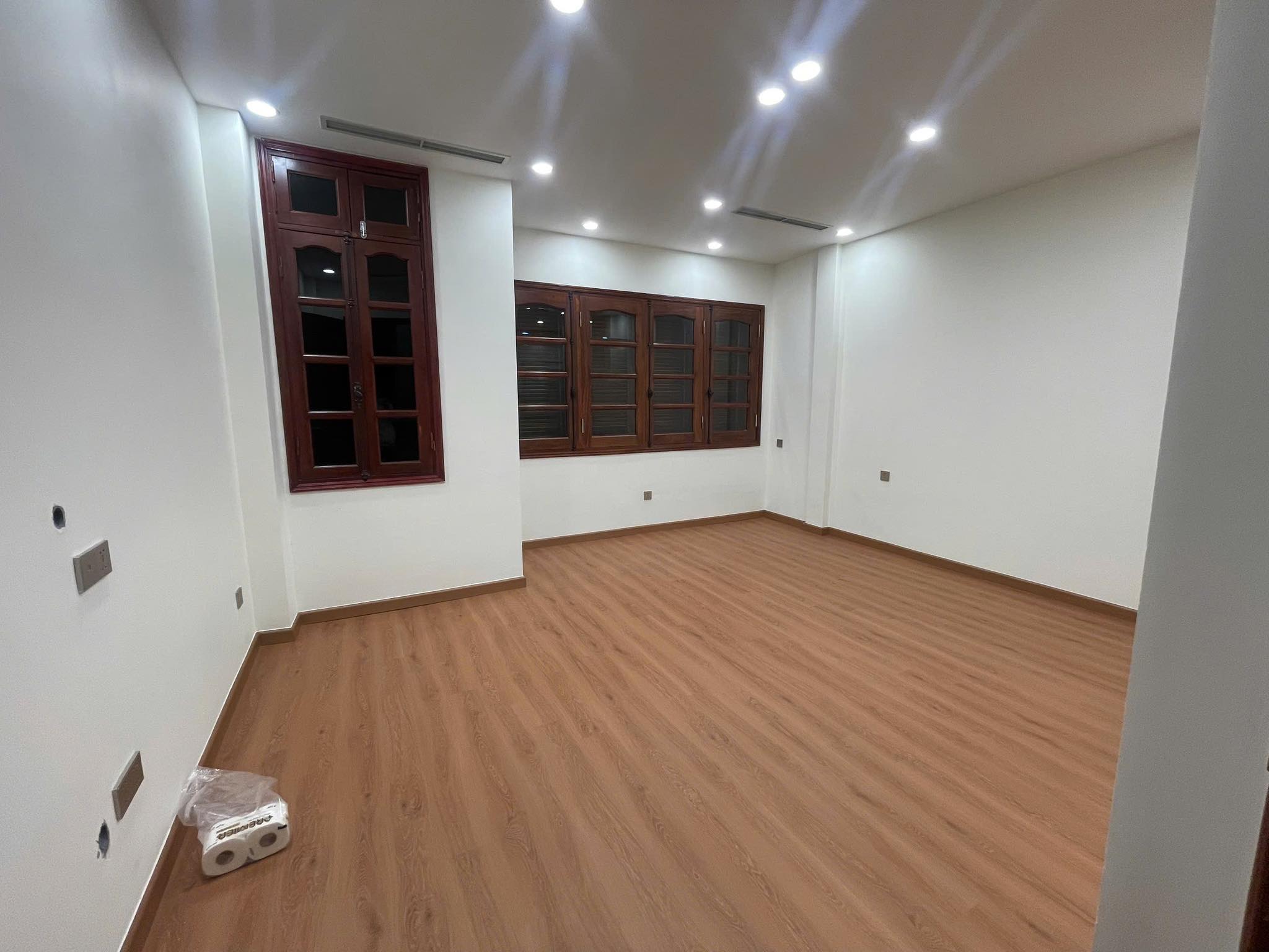Mặt Phố Phan Đình Phùng- Đặng Dung Mặt Tiền 5M 5 Tầng KCBT 51 Tỷ Sổ Đẹp 5