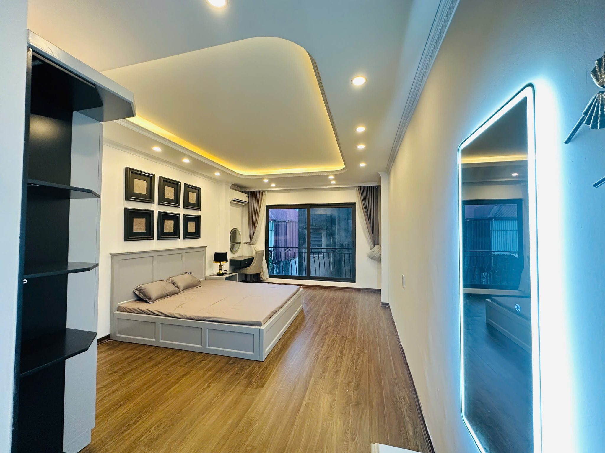 PHÂN LÔ ÔTÔ TRÁNH-VỈA HÈ-43M 6T THANG MÁY 18xTỶ-NỘI THẤT SANG XỊN-HỒNG HÀ BA ĐÌNH 2