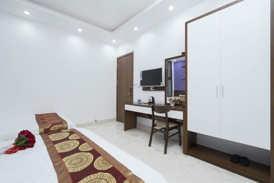 Cần bán Homestay - Khách Sạn Phường Bãi Cháy, Hạ Long, Diện tích 106m², Giá 12 Tỷ 2