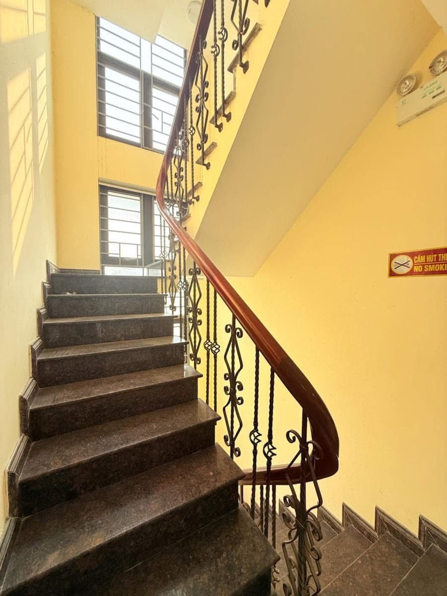BÁN NHÀ THANH XUÂN, GẦN OTO TRÁNH, BÃI GỬI XE, DT62M2 NHÀ ĐẸP Ở NGAY CHỈ 15.X TỶ 2