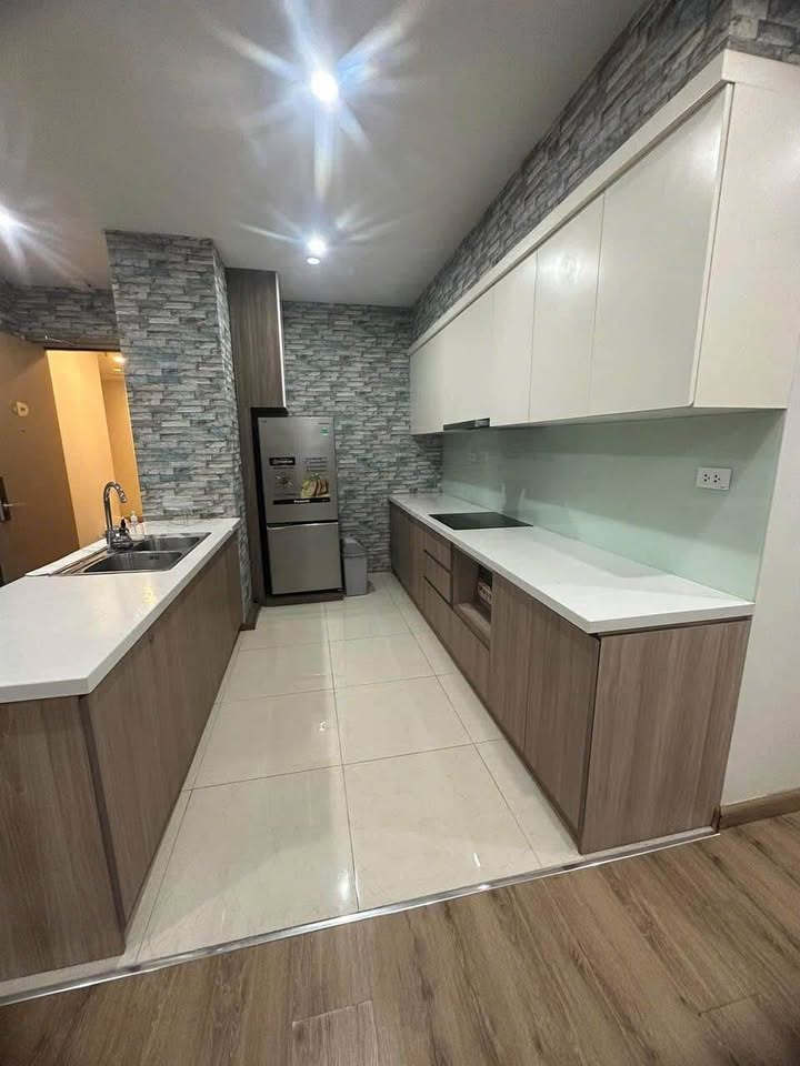 Cần bán Căn hộ chung cư Phường Bãi Cháy, Hạ Long, Diện tích 90m², Giá Thương lượng 6