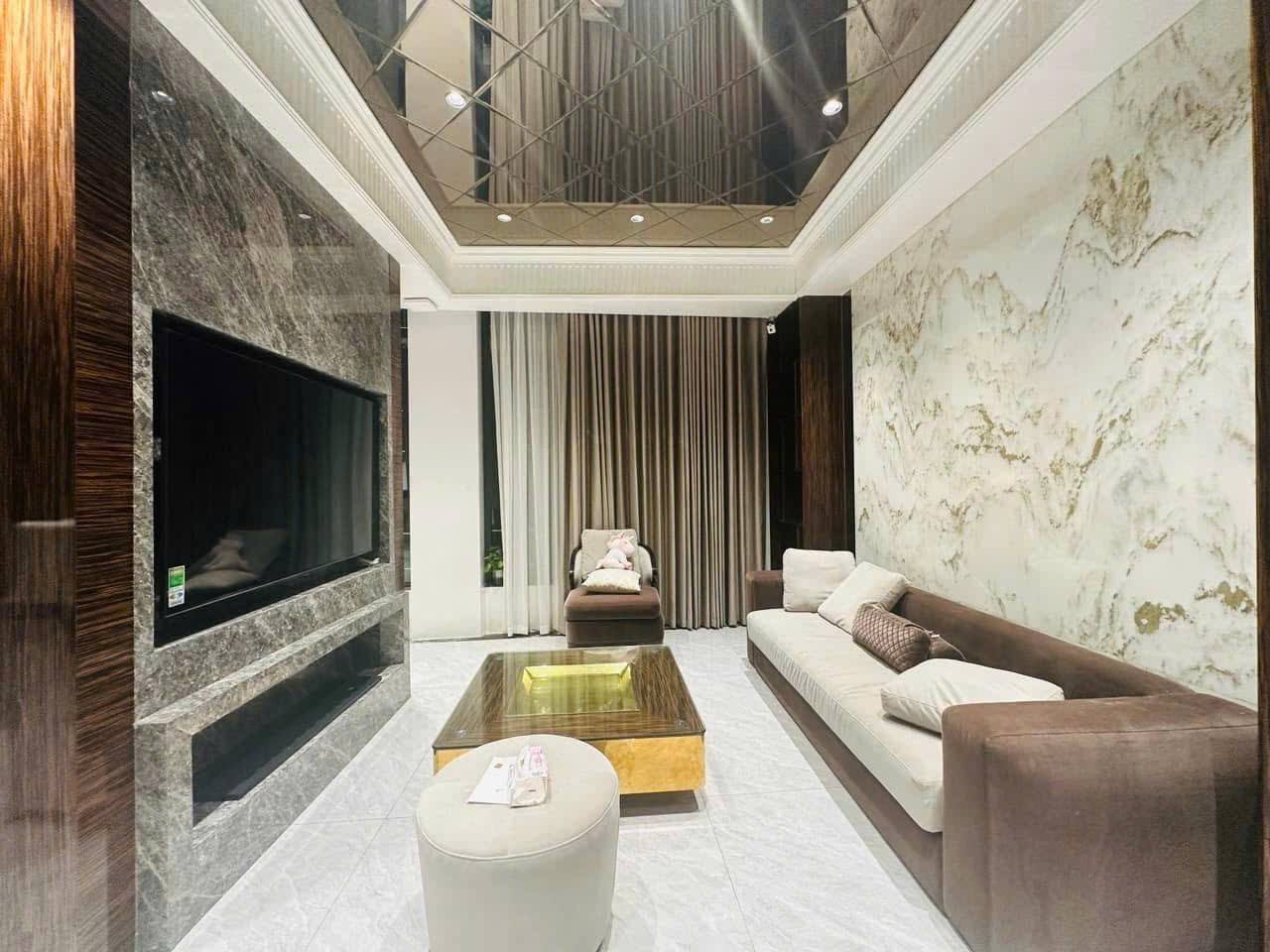 NHÀ MỚI ĐẸP YÊN HÒA CẦU GIẤY - 35M2 (X) 6 TẦNG - THANG MÁY NHẬP KHẨU - SĐCC - SẴN SÀNG VỀ TAY QUÝ 4