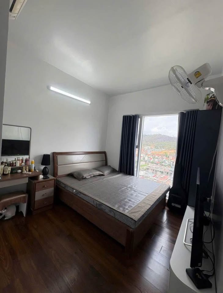 Cần bán Căn hộ chung cư đường Hoàng Quốc Việt, Phường Hùng Thắng, Diện tích 96m², Giá Thương lượng 3