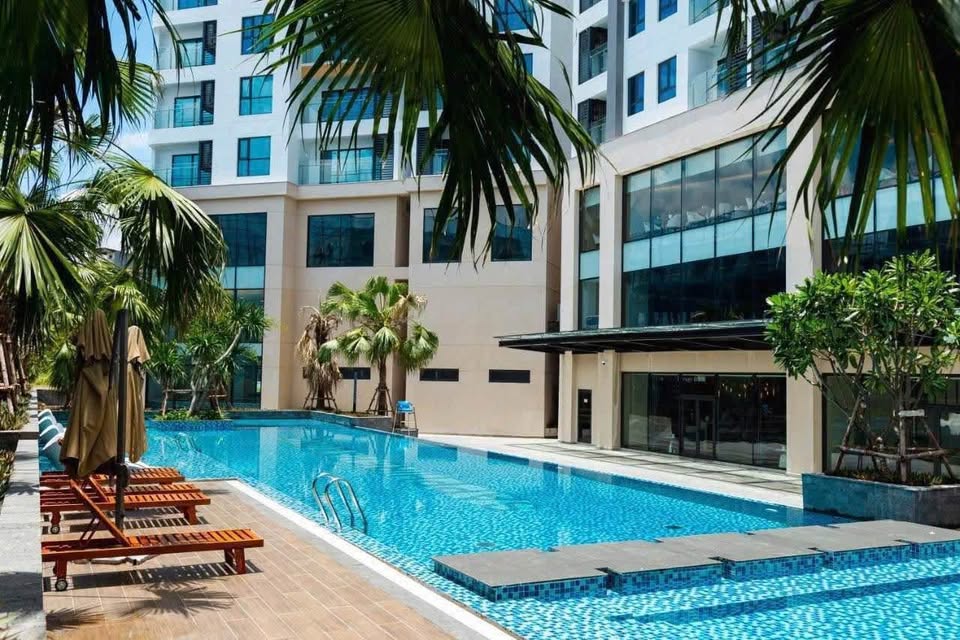 Cần bán Căn hộ chung cư đường Hoàng Quốc Việt, Phường Bãi Cháy, Diện tích 37m², Giá 1.69 Tỷ