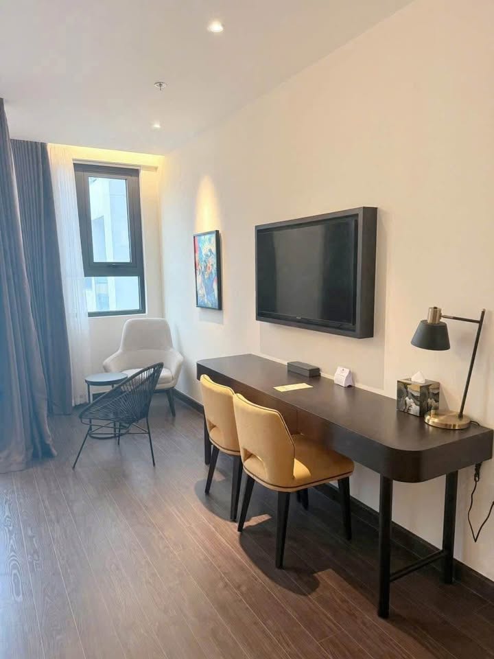 Cần bán Căn hộ chung cư đường Hoàng Quốc Việt, Phường Bãi Cháy, Diện tích 37m², Giá 1.69 Tỷ 2