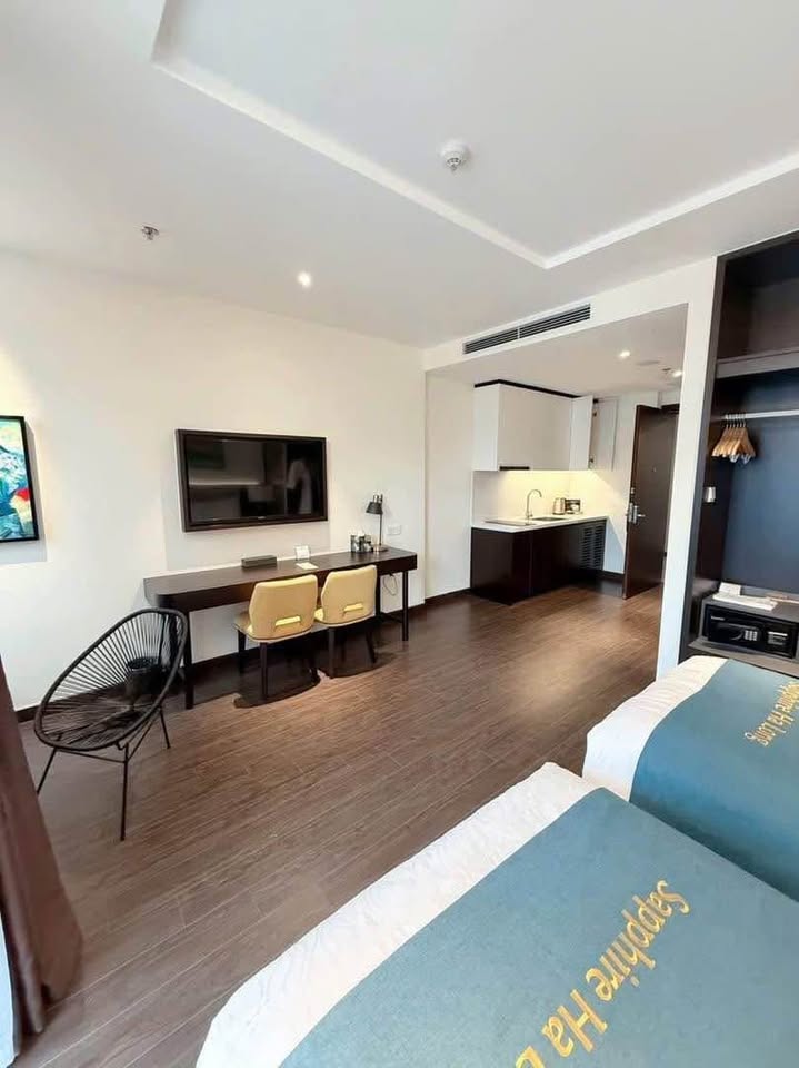 Cần bán Căn hộ chung cư đường Hoàng Quốc Việt, Phường Bãi Cháy, Diện tích 37m², Giá 1.69 Tỷ 5