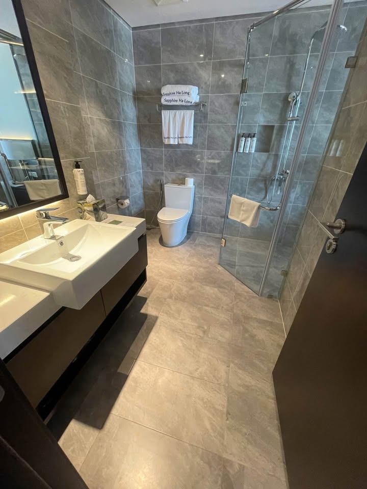 Cần bán Căn hộ chung cư đường Hoàng Quốc Việt, Phường Bãi Cháy, Diện tích 38m², Giá Thương lượng 10