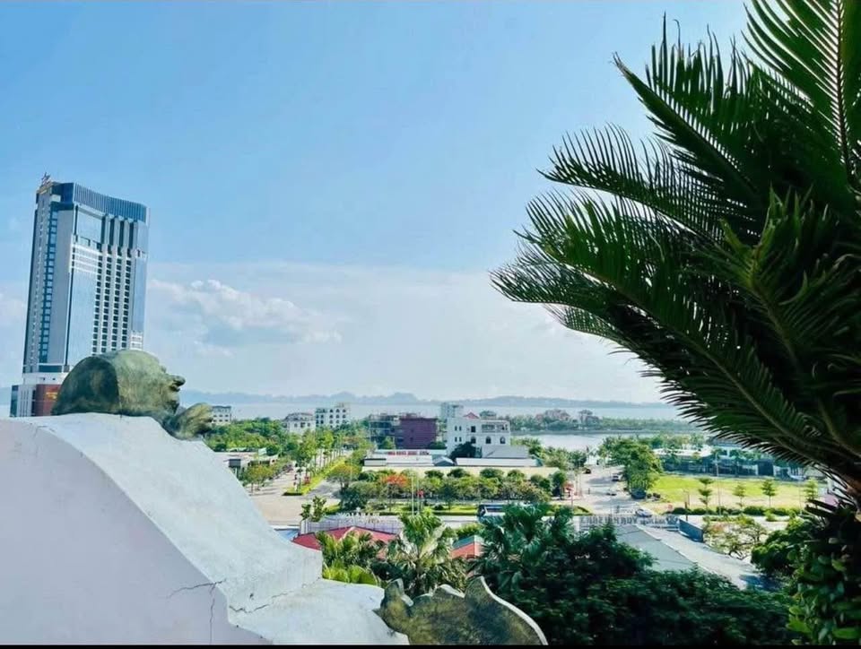 Cần bán Căn hộ chung cư đường Hoàng Quốc Việt, Phường Bãi Cháy, Diện tích 176m², Giá 27 Tỷ 5