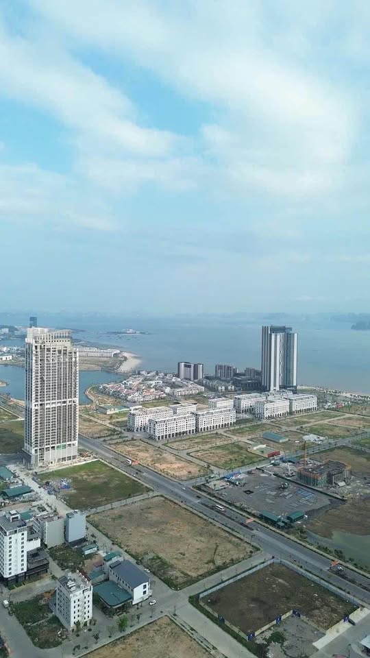 Cần bán Căn hộ chung cư đường Hoàng Quốc Việt, Phường Bãi Cháy, Diện tích 30m², Giá 1.3 Tỷ 2